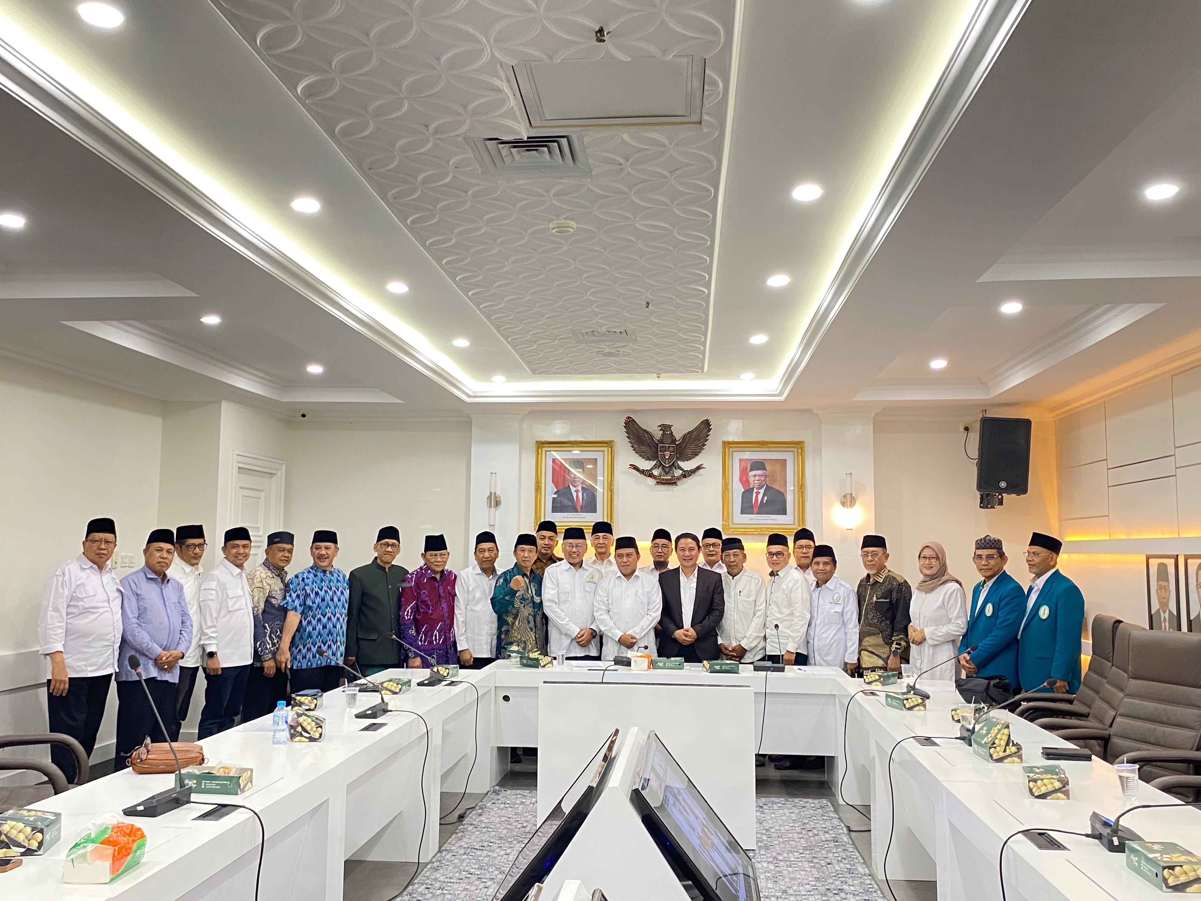 Sepakati MoU Bersama, Dirjen PHU Harapkan Peran Aktif KBIHU di Masyarakat